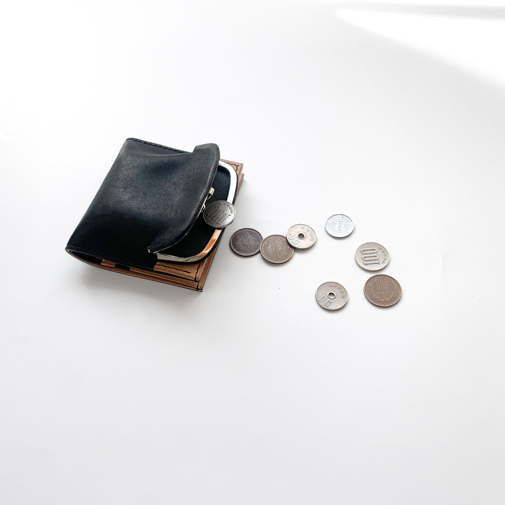 chroi’s wallet / by color