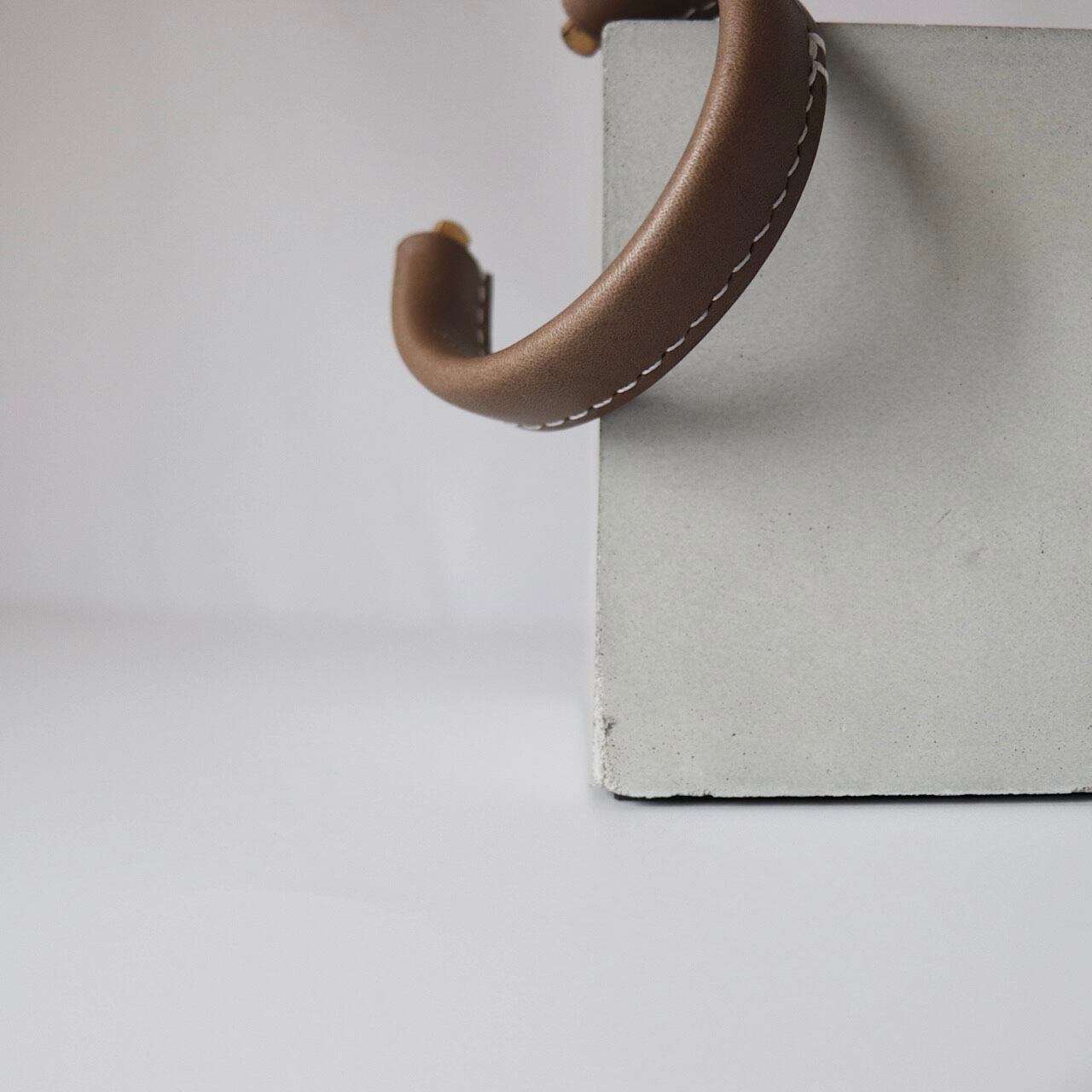 leather bangle