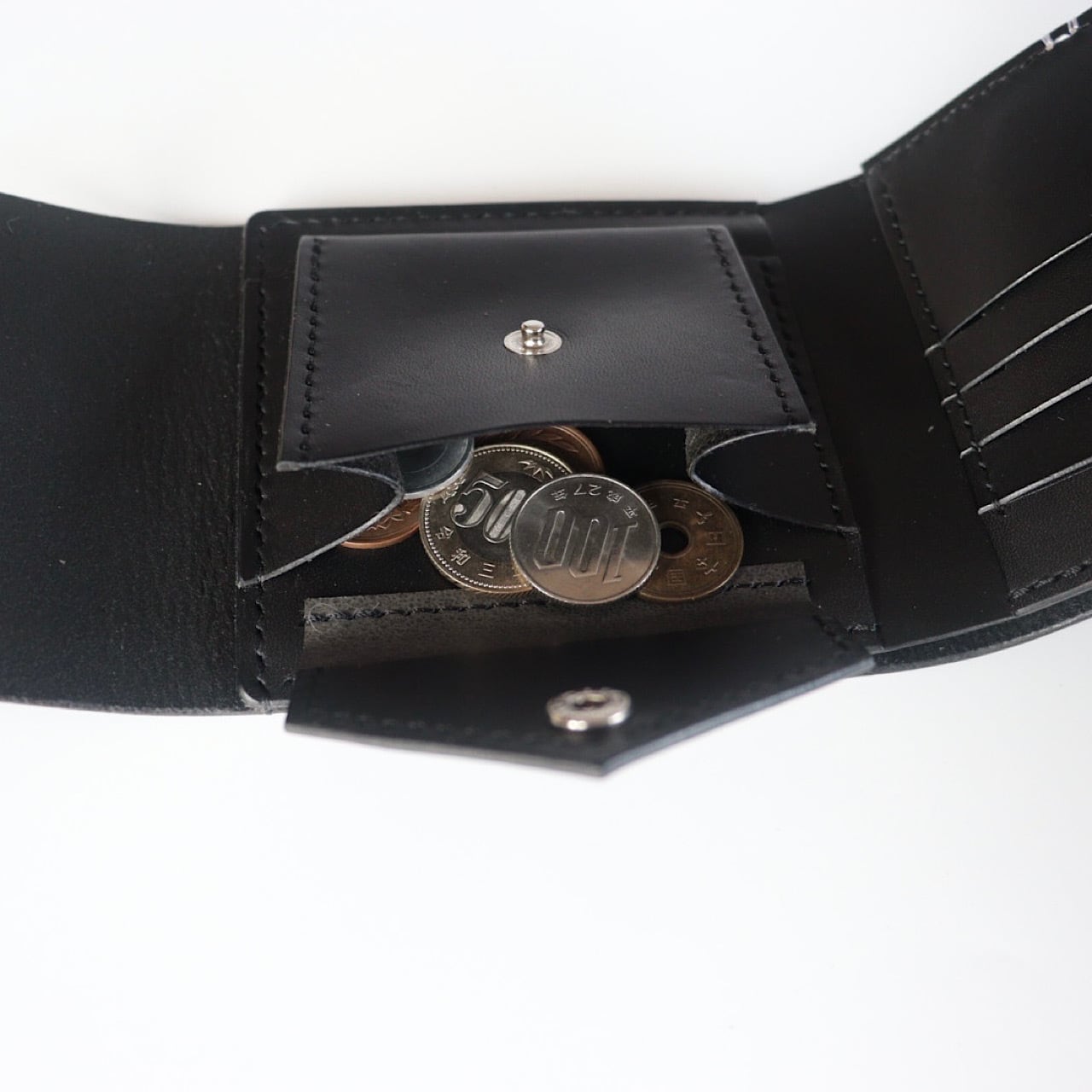 tri-fold wallet