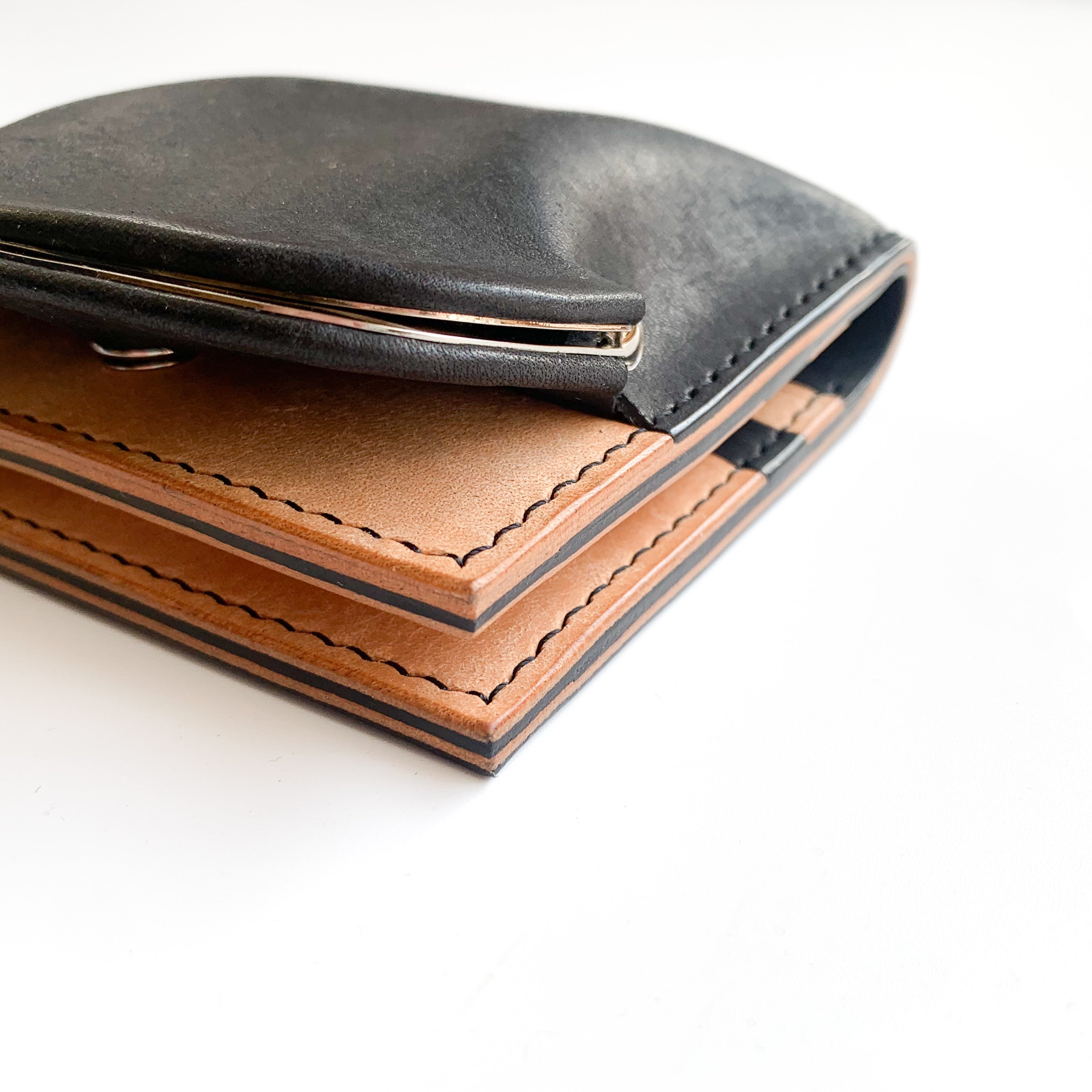 chroi’s wallet / by color