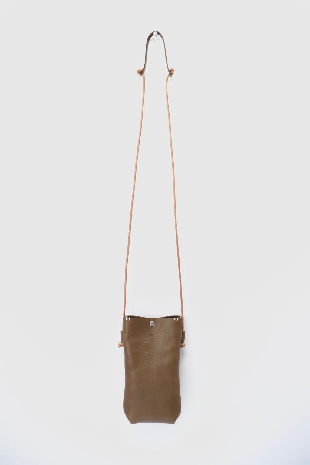 hang phone case