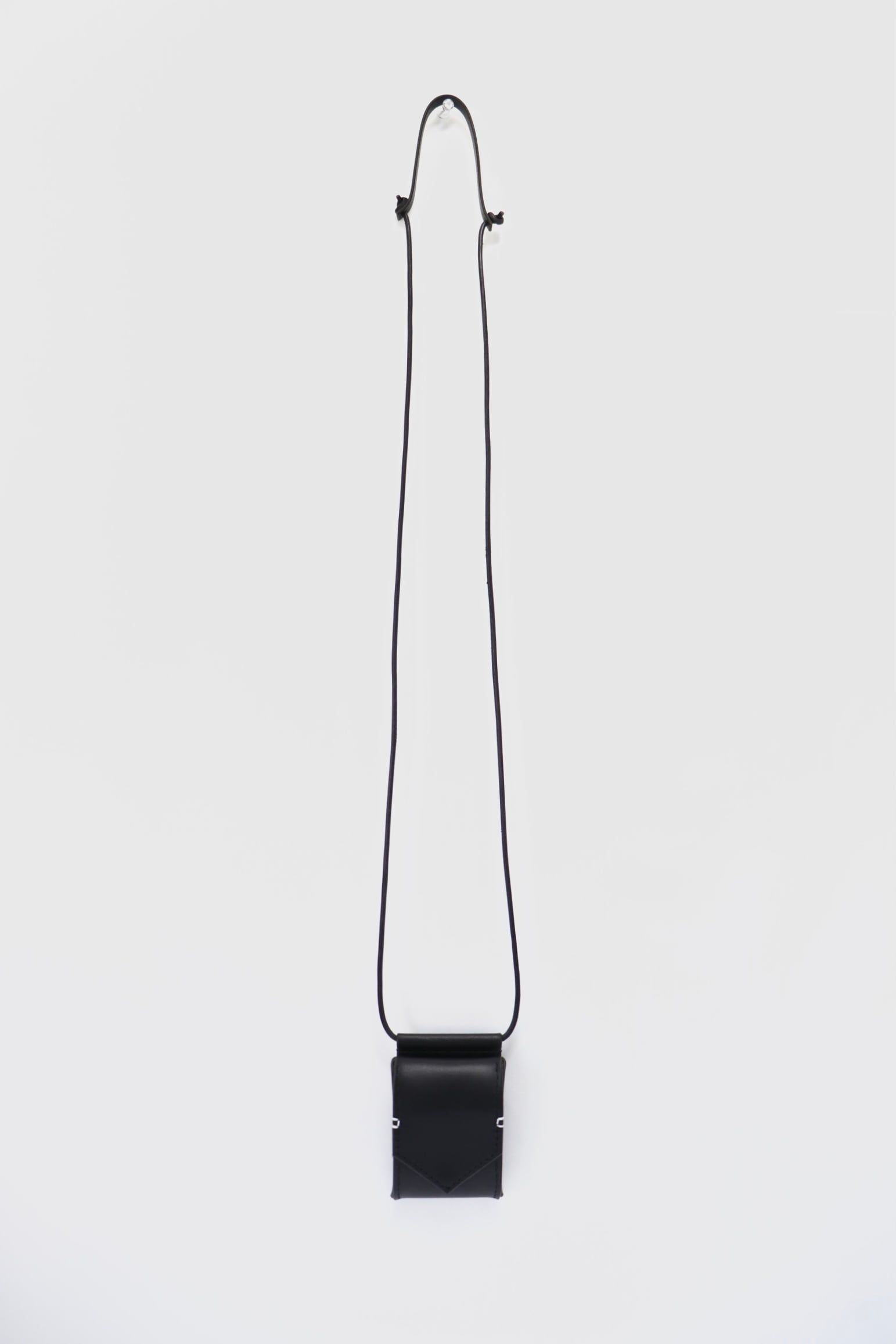 hang coin case