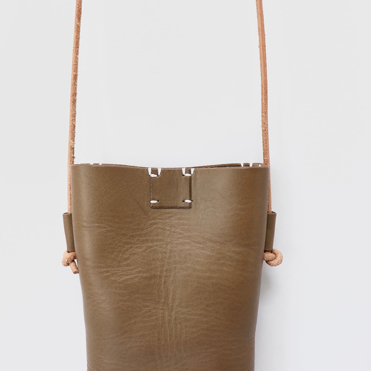 hang phone case