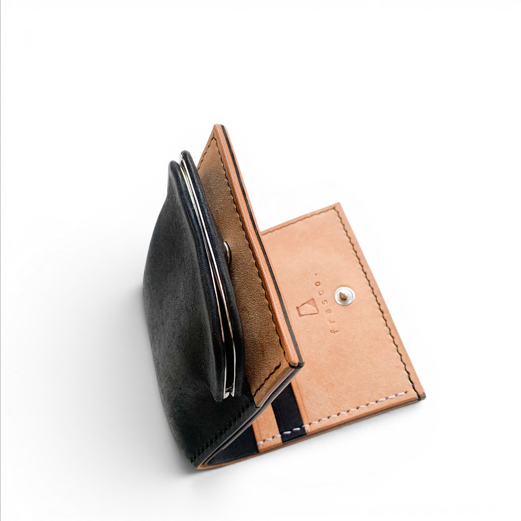 chroi’s wallet / by color