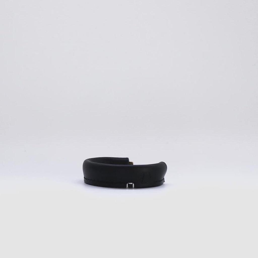 leather bangle