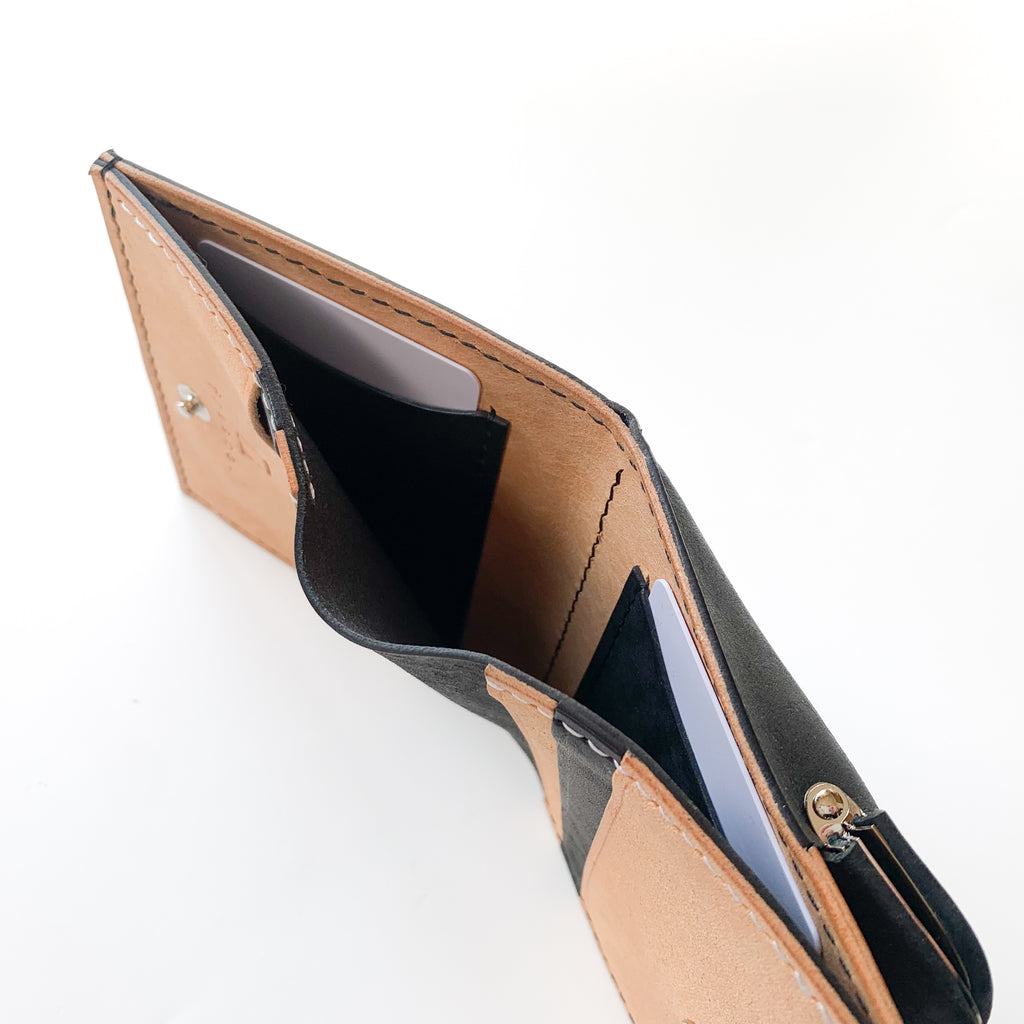 chroi’s wallet / by color