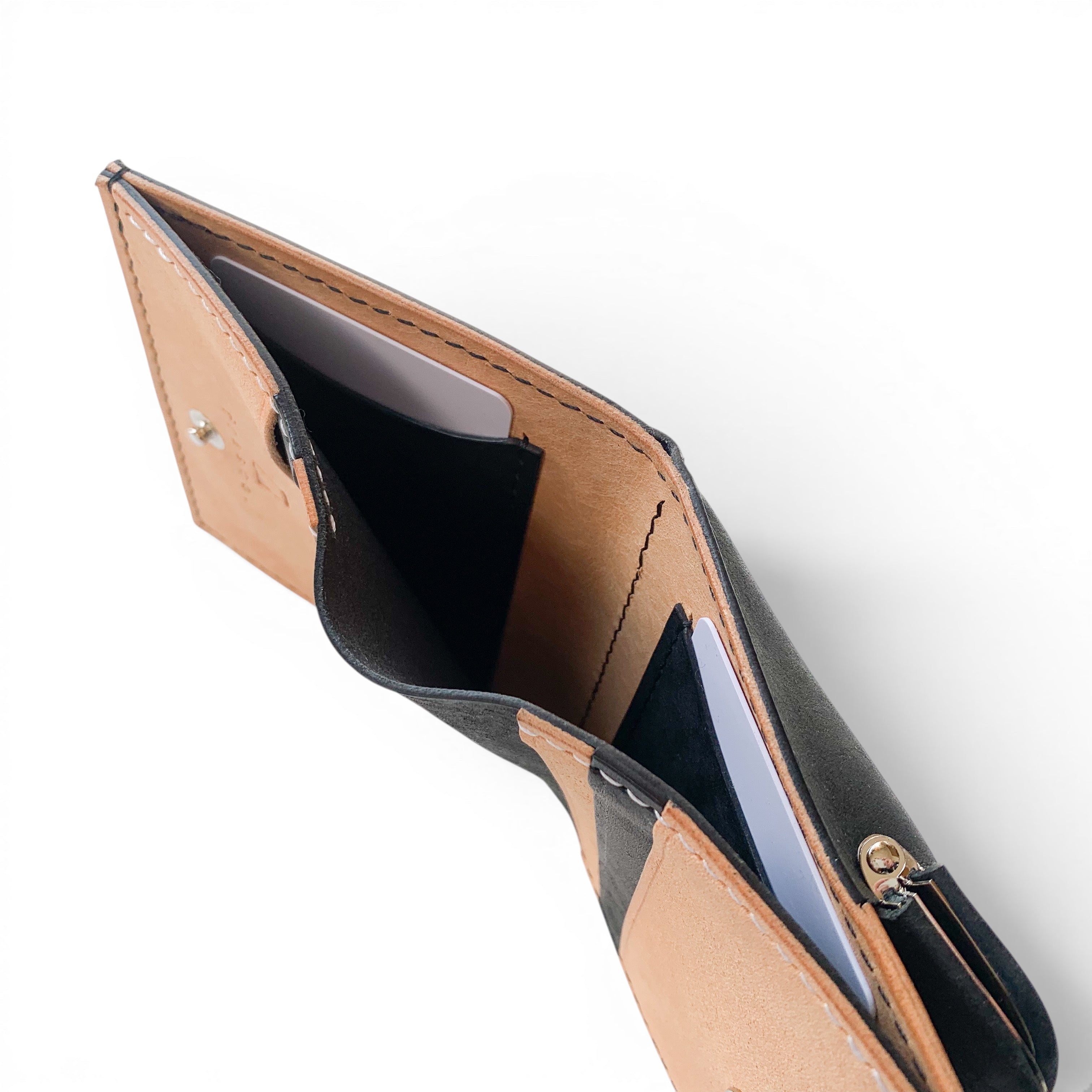 chroi’s wallet / by color