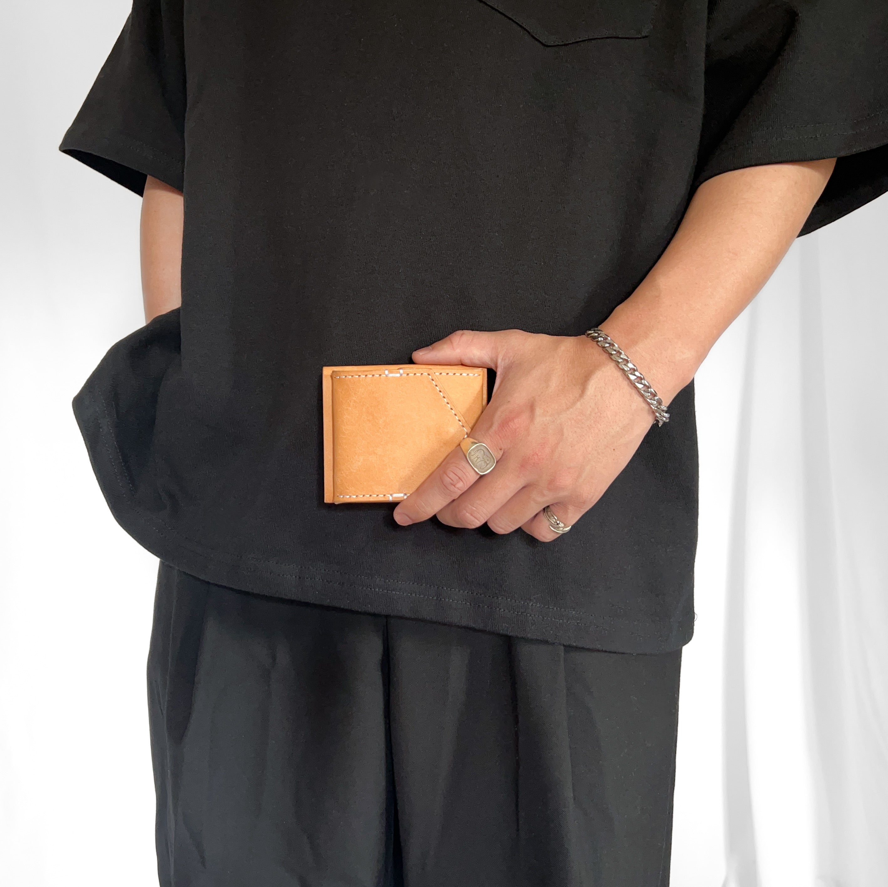 6/1~ 販売開始　compact wallet / natural