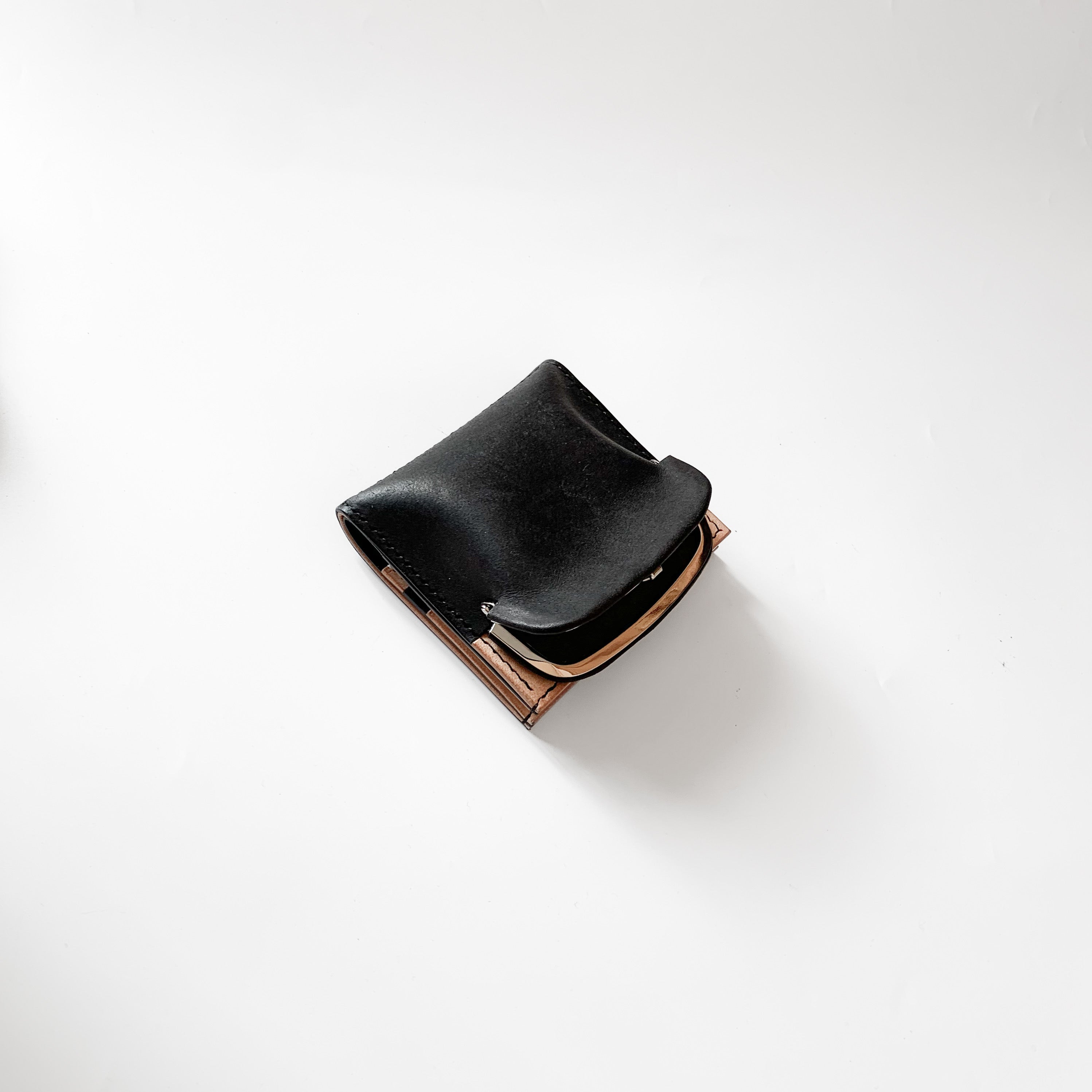 chroi’s wallet / by color