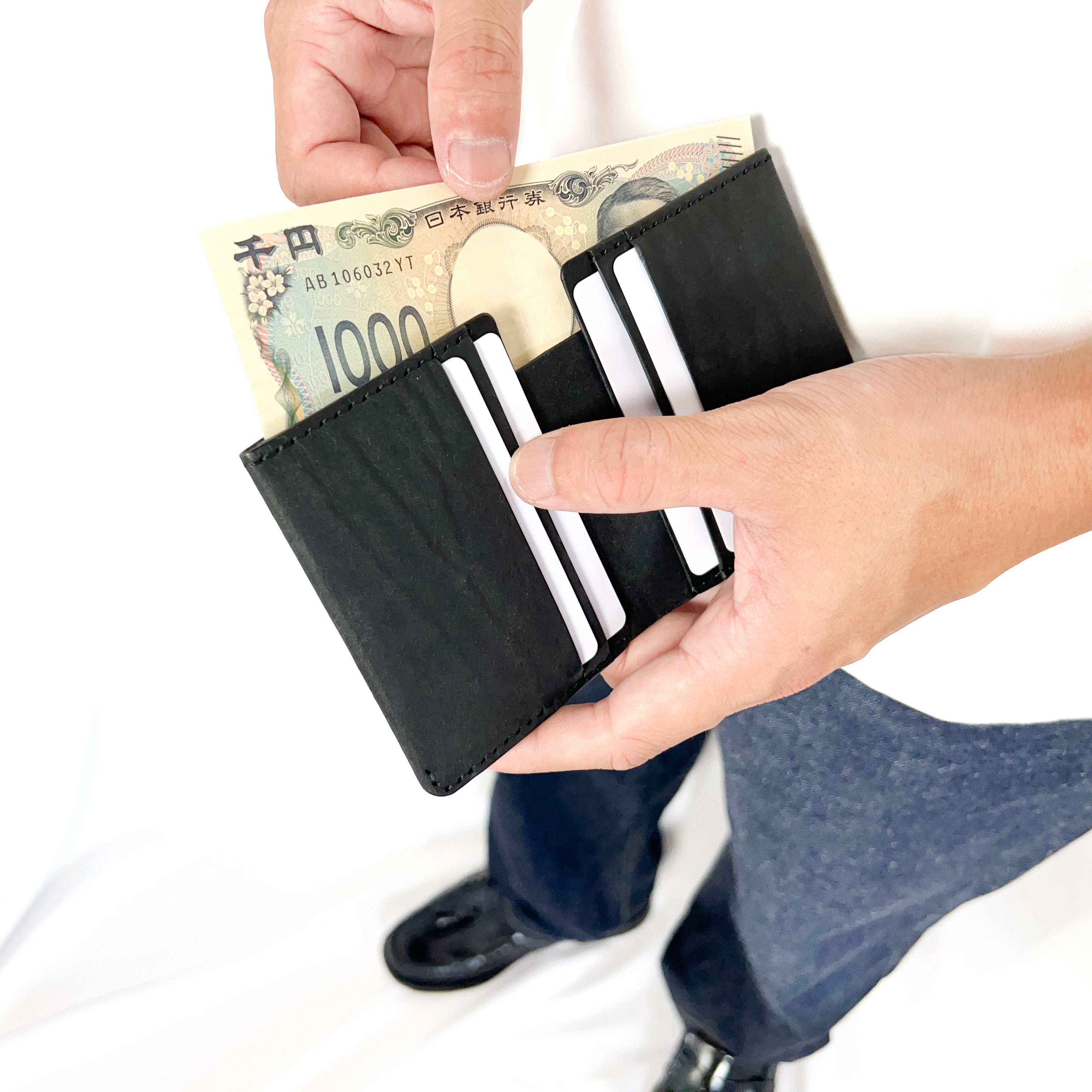 compact wallet ブラック 日本製本革二つ折りミニ財布 – frasco.