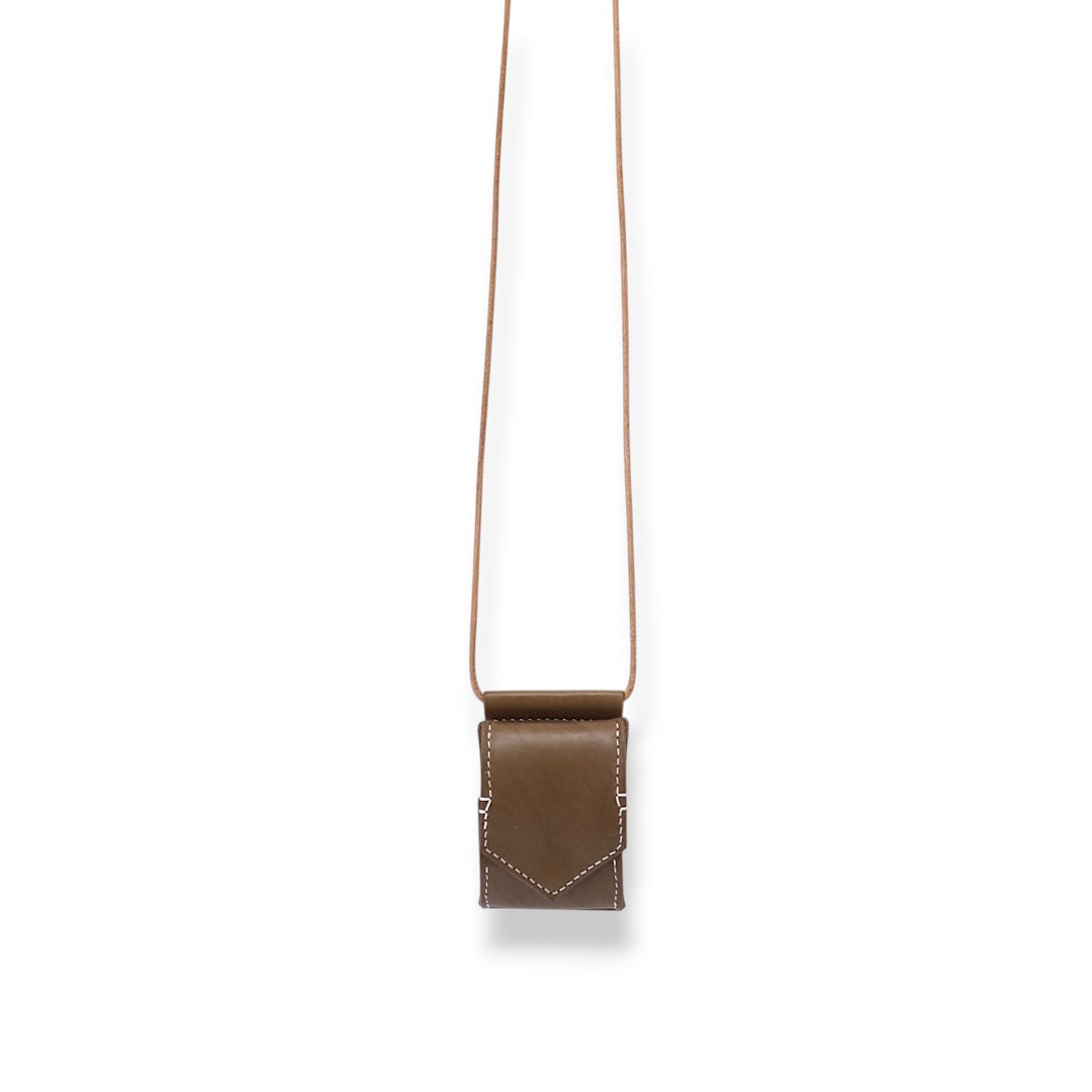 hang coin case