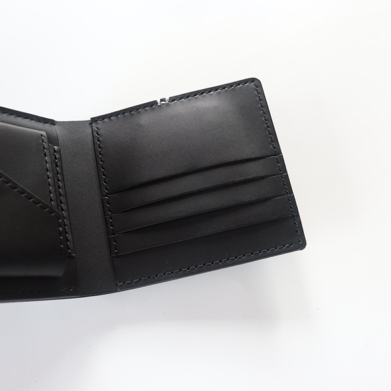tri-fold wallet
