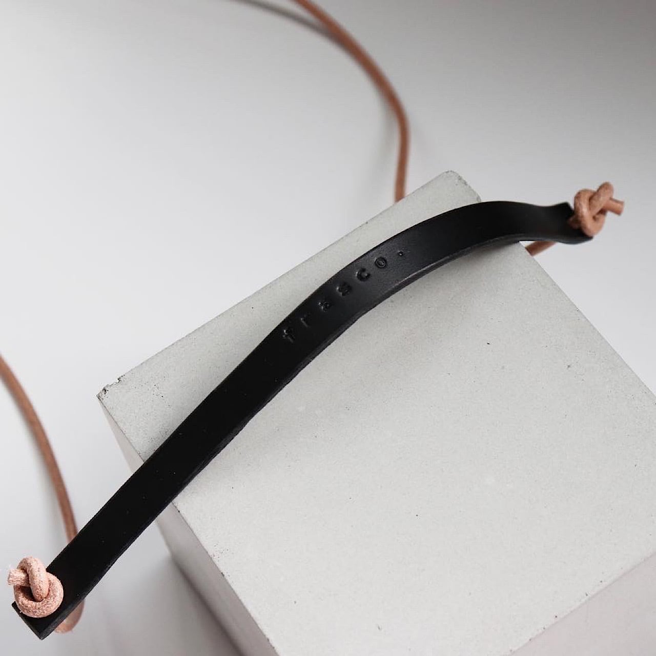 neck key holder