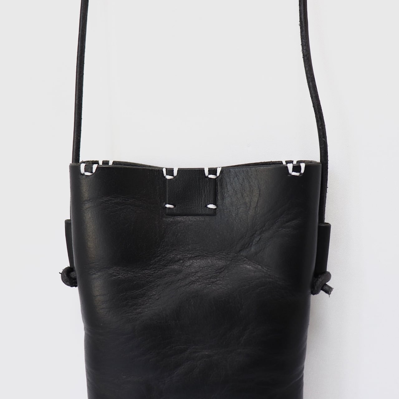 hang phone case