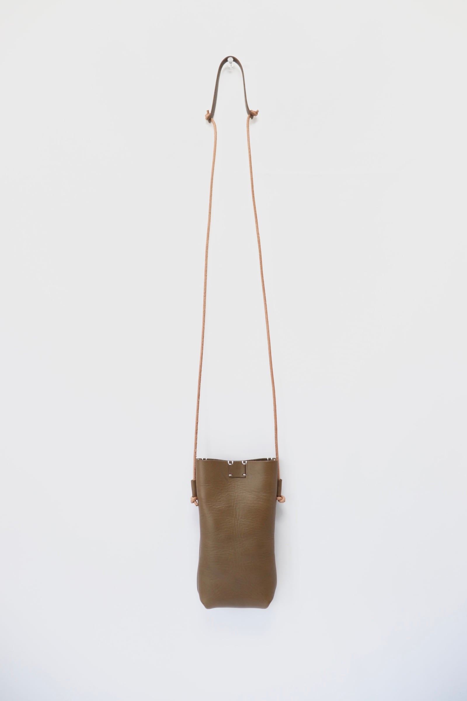 hang phone case
