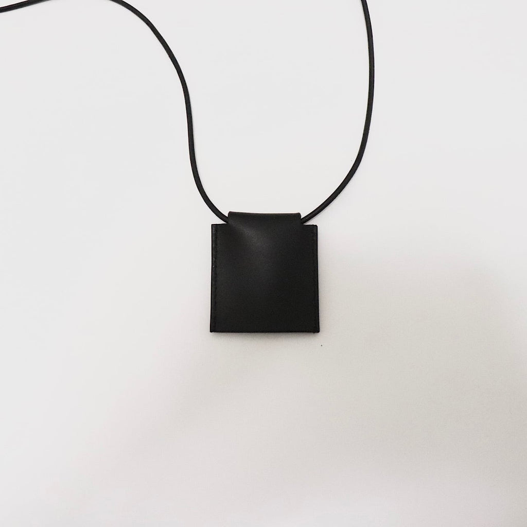 neck key holder